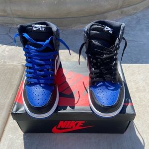Jordan 1 royal toe 👑 size 11 250$